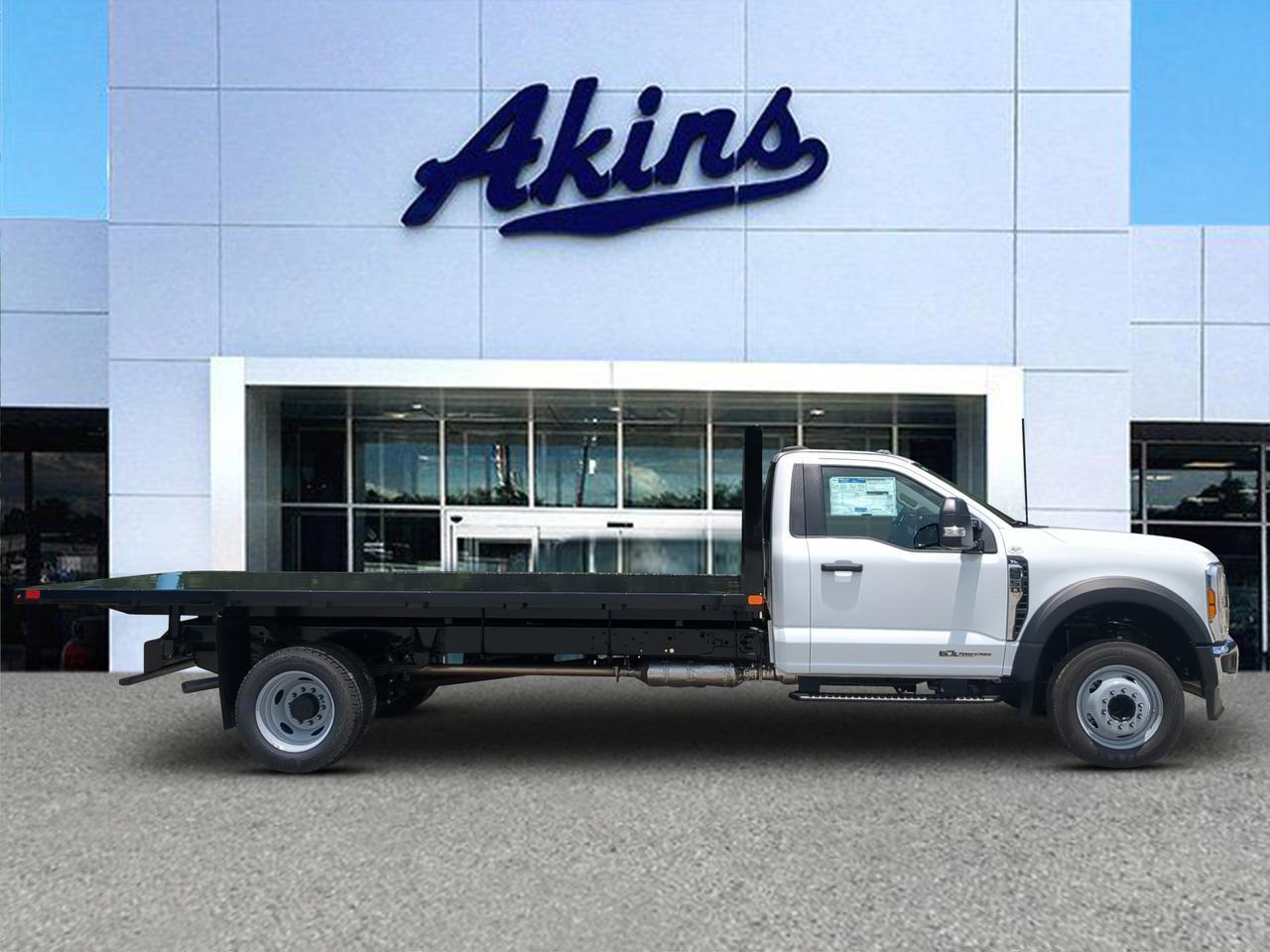 2026 Ford Super Duty F-550 DRW Flatbed