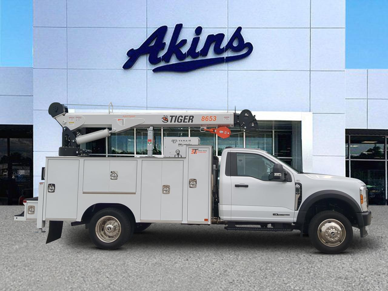 2026 Ford Super Duty F-550 DRW Mechanics Body