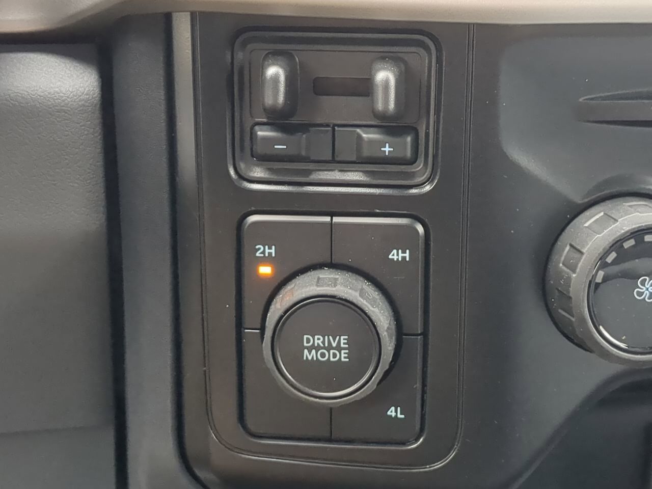 2026 Ford Super Duty F-550 DRW Service Body Appleton WI