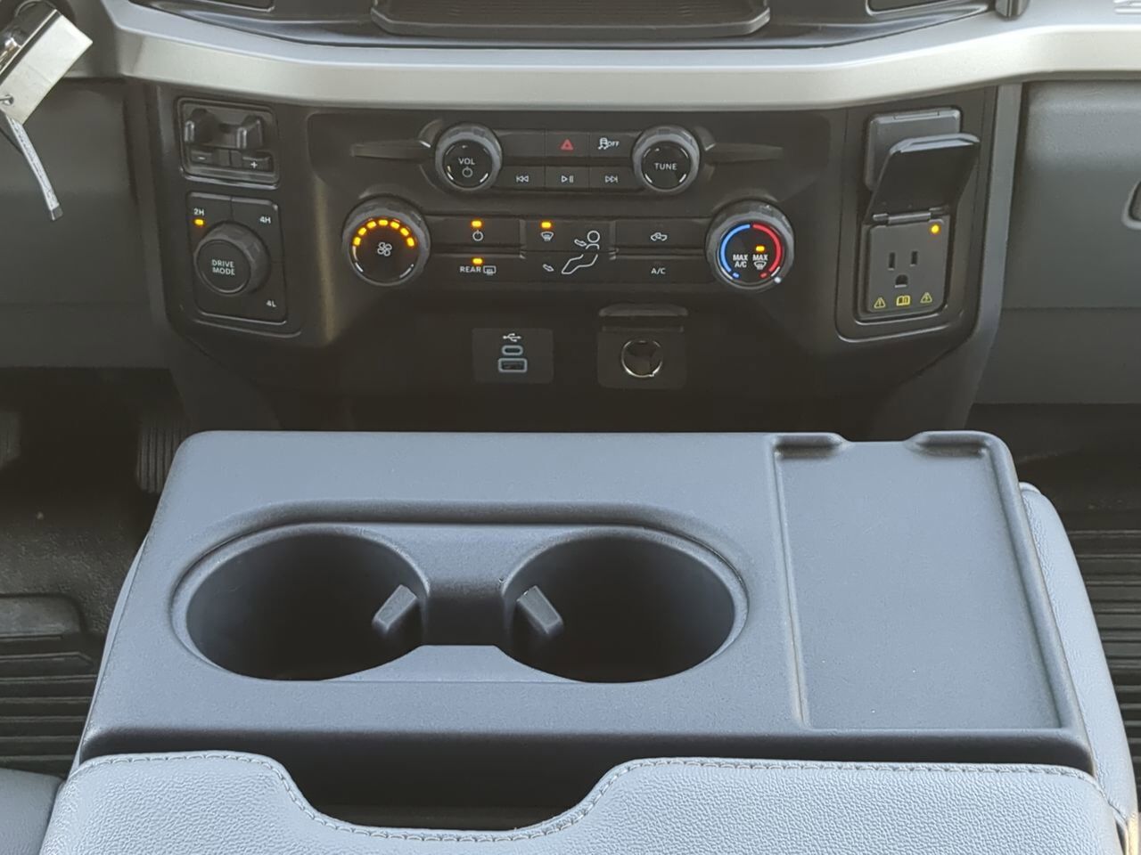 2026 Ford Super Duty F-550 DRW Service Body Winder GA