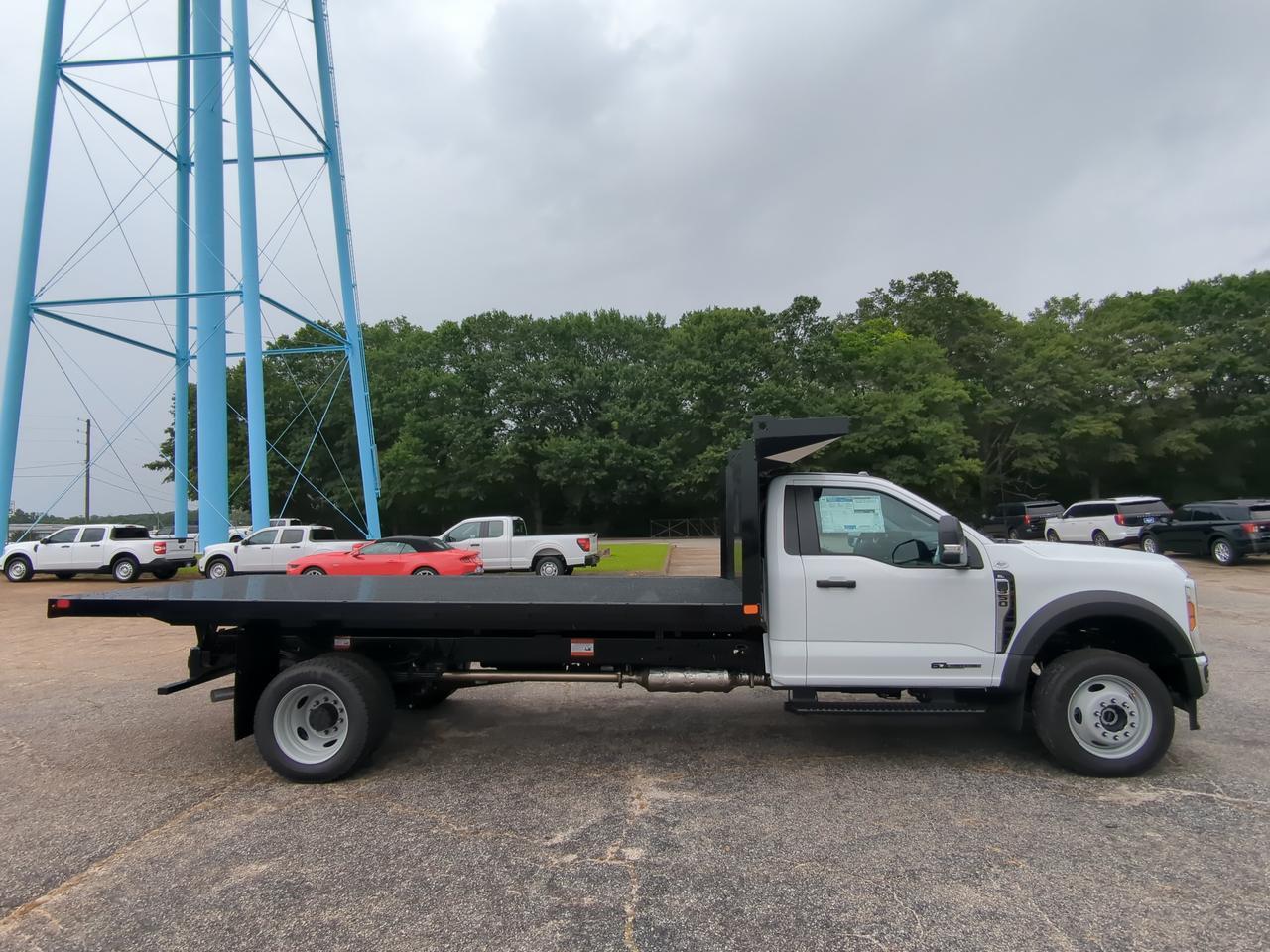 2026 Ford Super Duty F-550 DRW