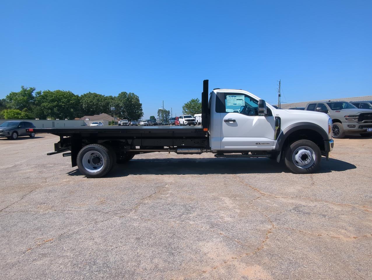 2026 Ford Super Duty F-550 DRW XL