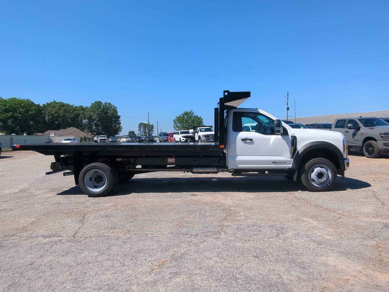 2026 Ford Super Duty F-550 DRW XL