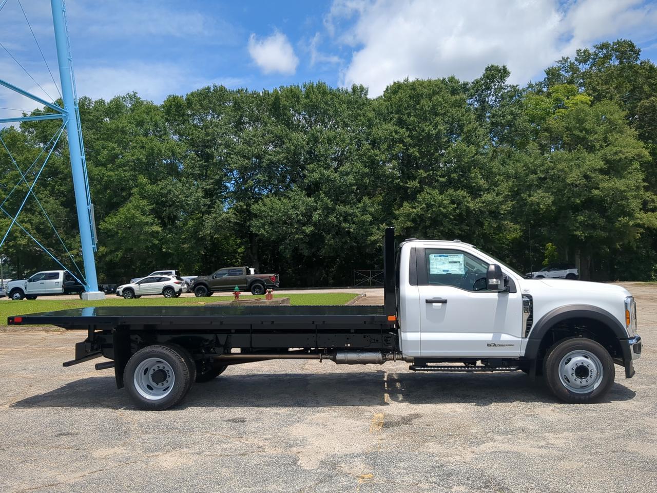 2026 Ford Super Duty F-550 DRW XL