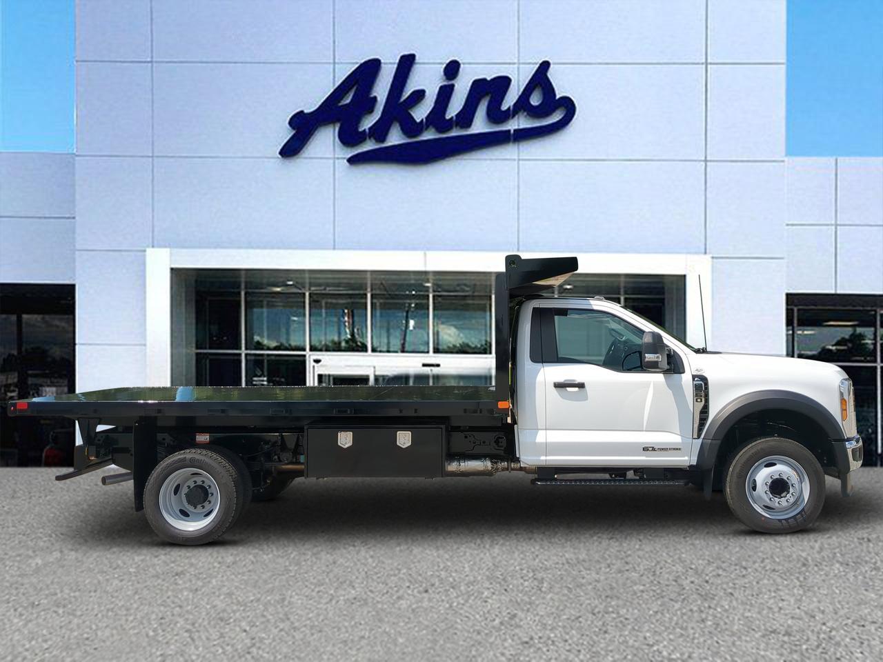 2026 Ford Super Duty F-550 DRW XL