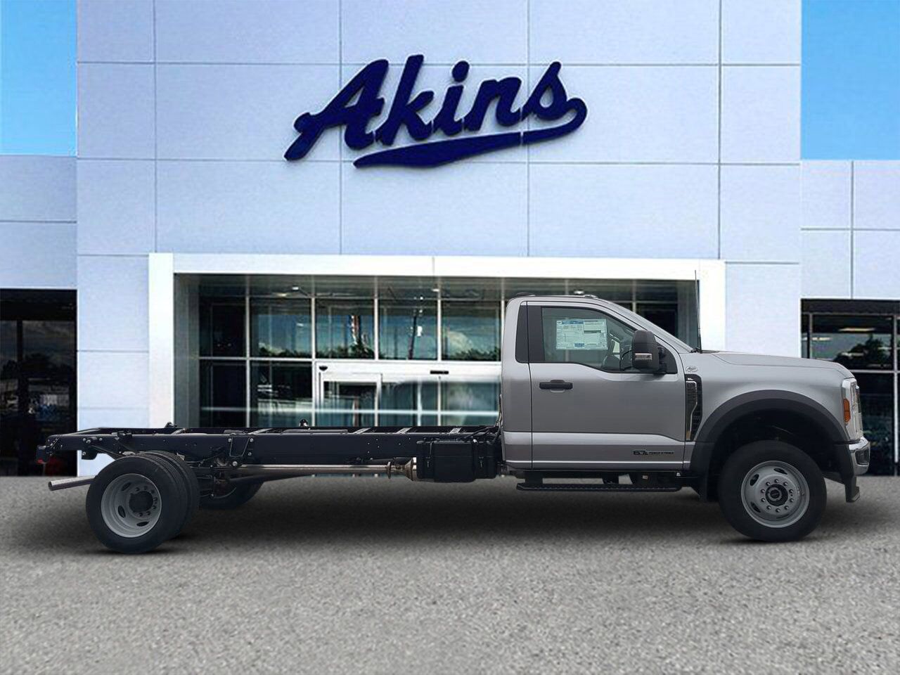 2026 Ford Super Duty F-550 DRW XL