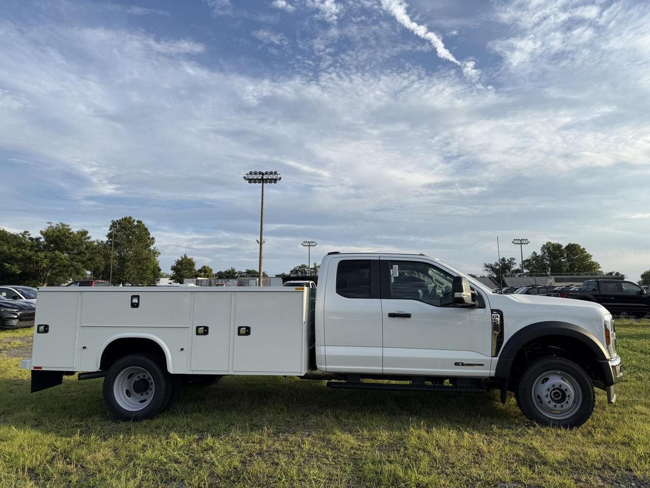 2026 Ford Super Duty F-550 DRW XL