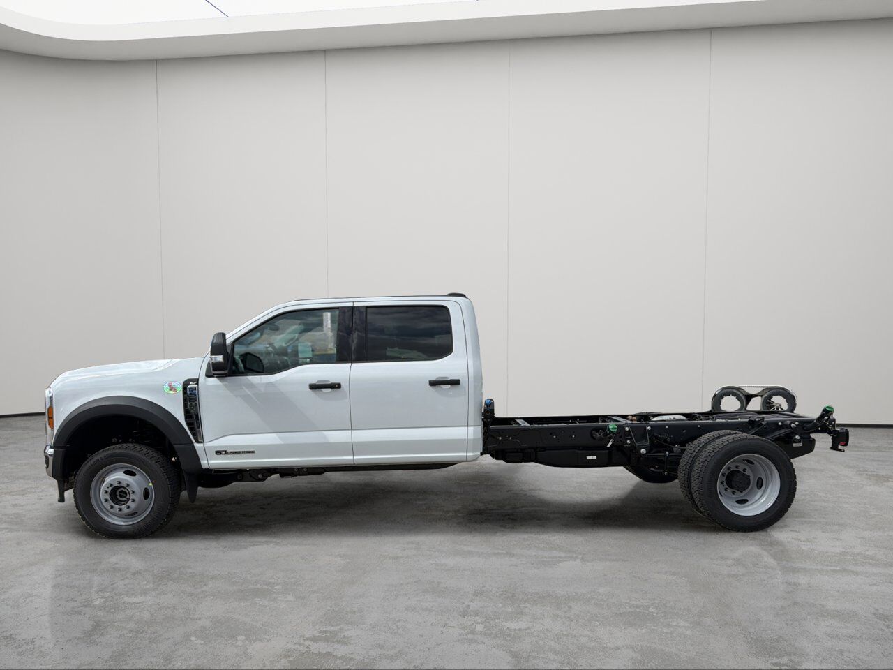 2026 Ford Super Duty F-550 DRW XLT