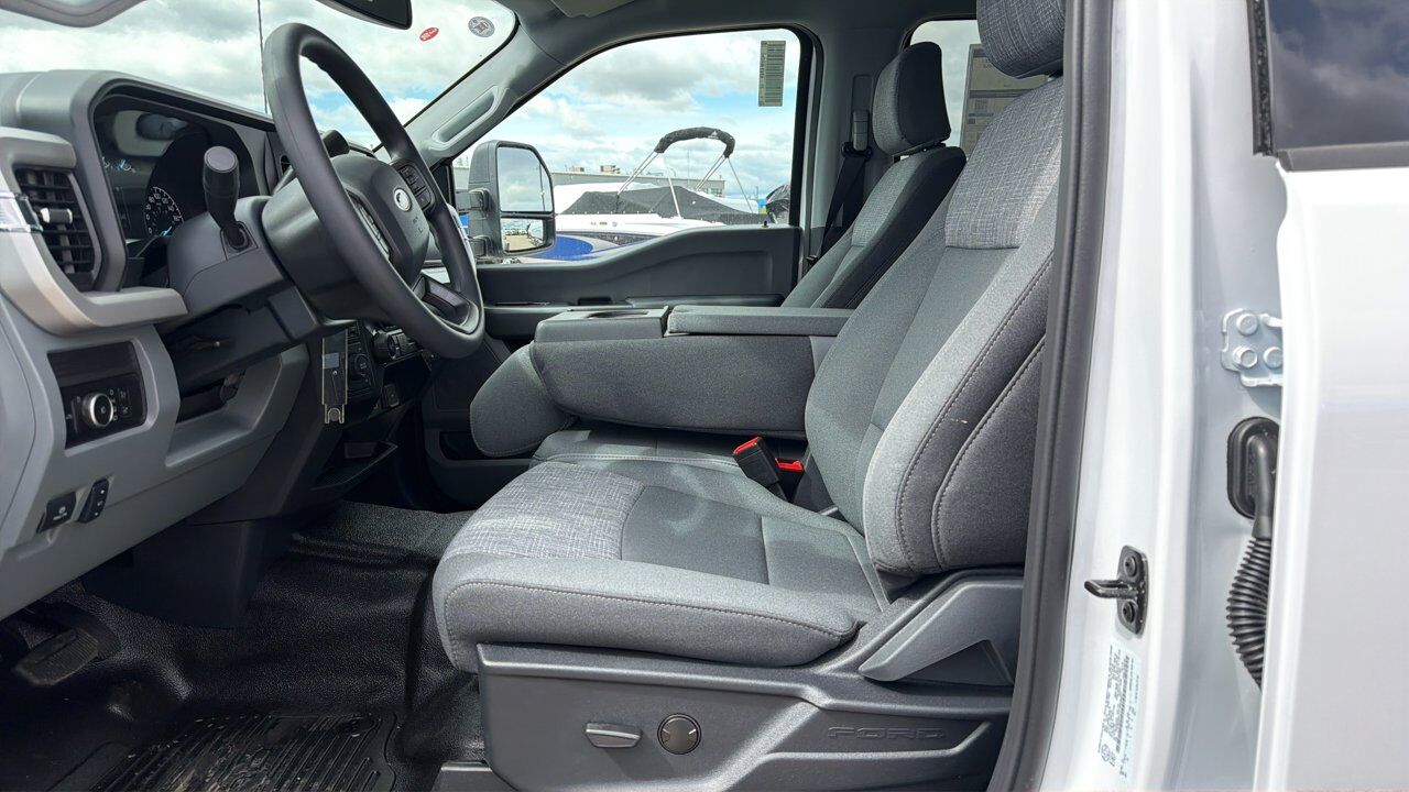 2026 Ford Super Duty F-550 DRW XLT Sherwood Park AB