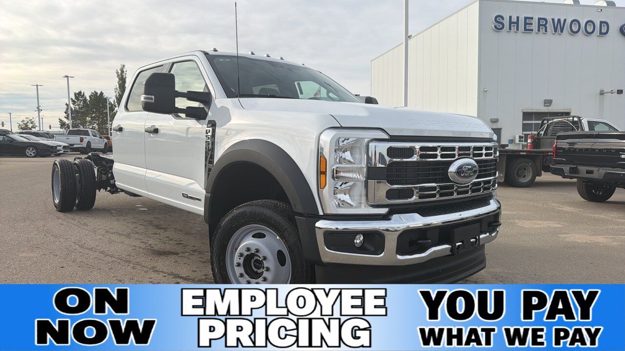2026 Ford Super Duty F-550 DRW XLT