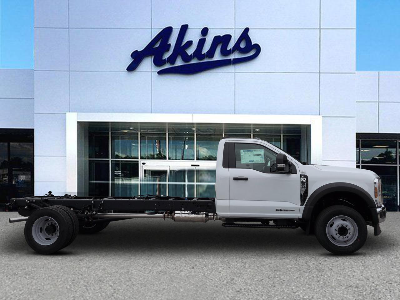 2026 Ford Super Duty F-600 DRW