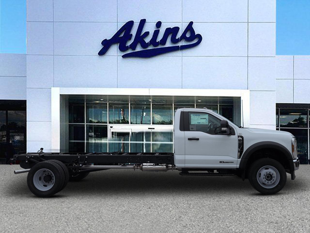 2026 Ford Super Duty F-600 DRW