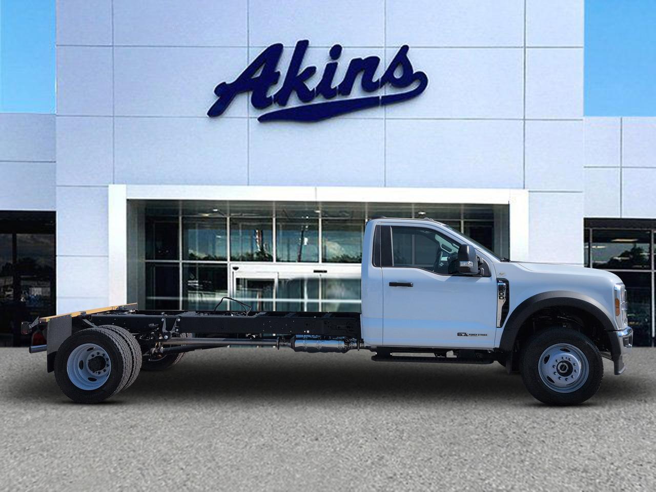 2026 Ford Super Duty F-600 DRW XL