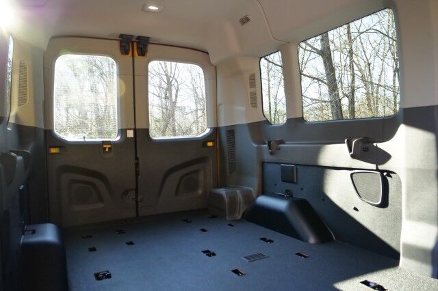 2026 Ford T-350 XL / AWD / Medium Roof / Co-Pilot360 / Trailer Tow PKG! High Point NC