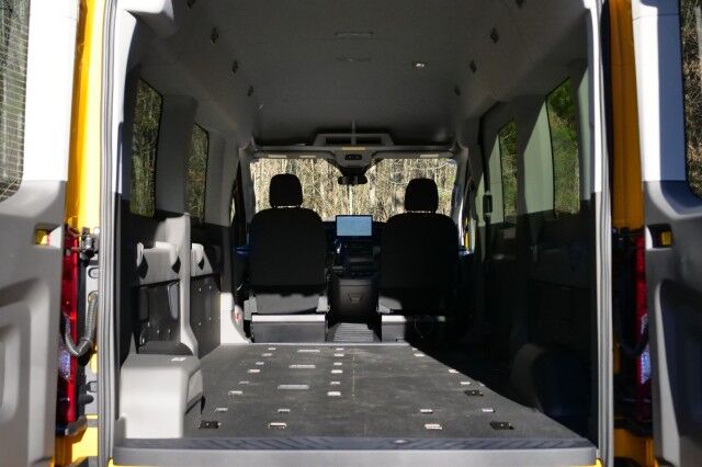 2026 Ford T-350 XL / AWD / Medium Roof / Co-Pilot360 / Trailer Tow PKG! High Point NC