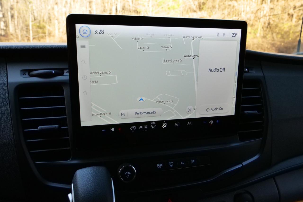 2026 Ford T-350HD XL / AWD / DRW / High Roof / Co-Pilot360! Lincolnton NC