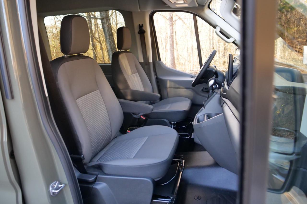 2026 Ford T-350HD XL / AWD / DRW / High Roof / Co-Pilot360! Lincolnton NC