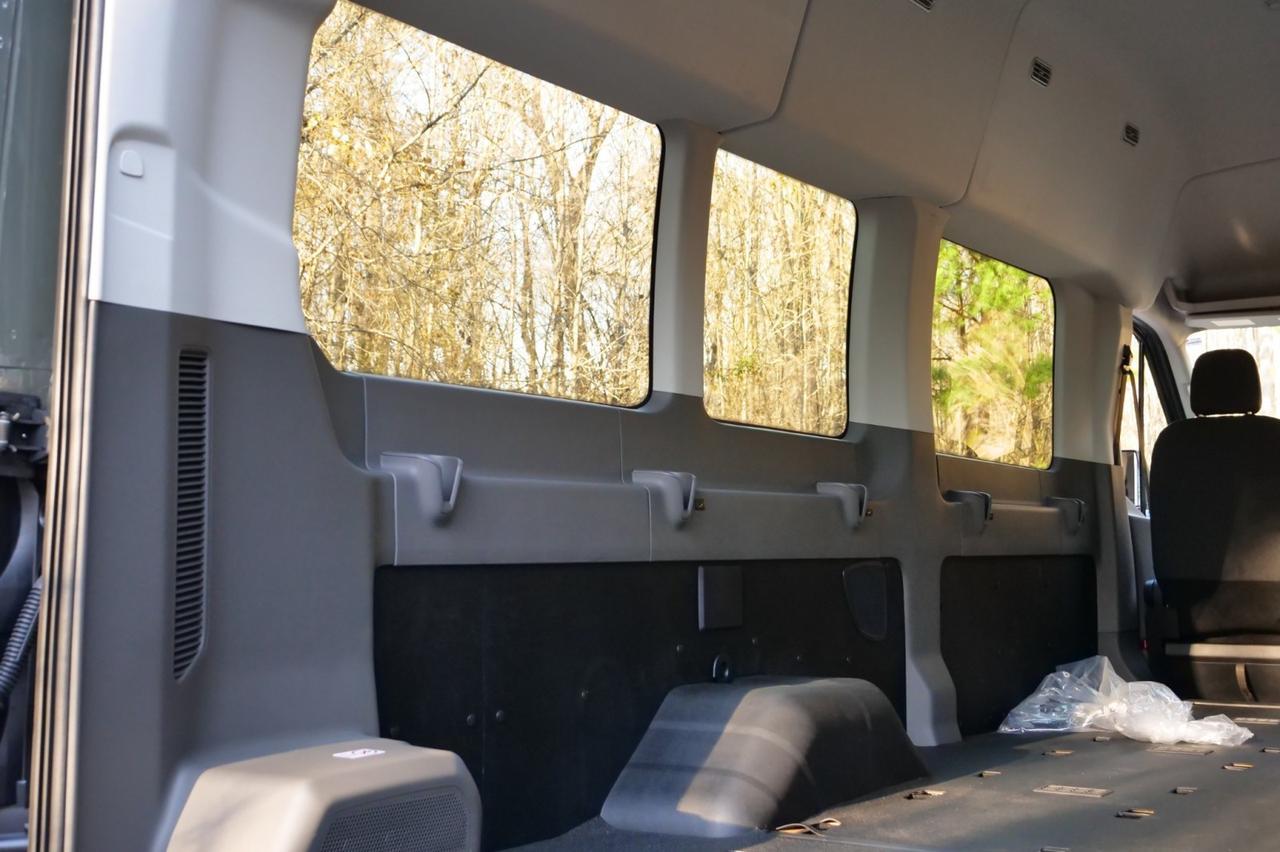 2026 Ford T-350HD XL / AWD / DRW / High Roof / Co-Pilot360! Lincolnton NC