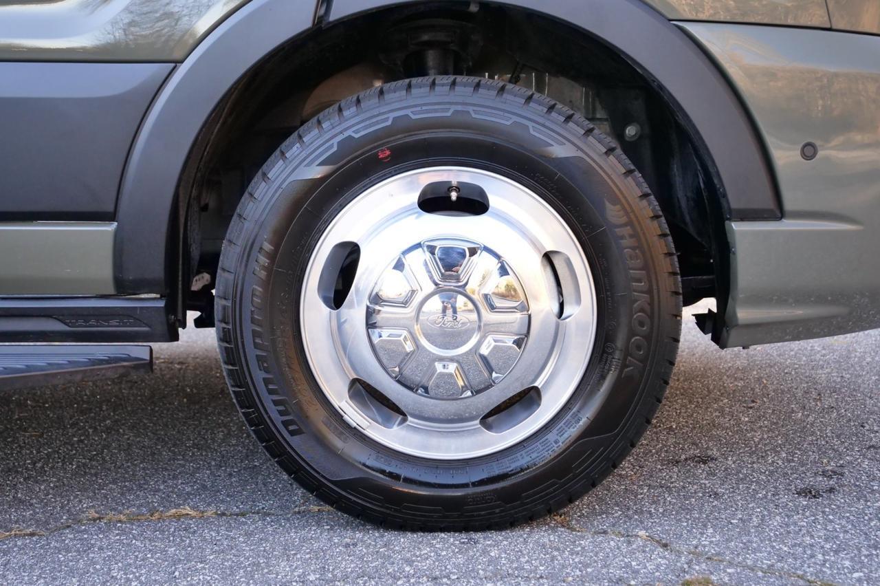 2026 Ford T-350HD XL / AWD / DRW / High Roof / Co-Pilot360! Lincolnton NC