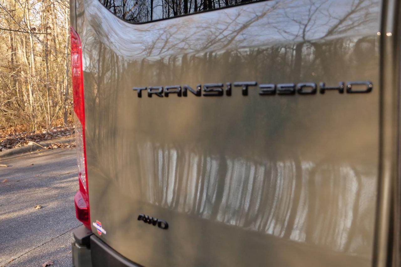 2026 Ford T-350HD XLT / AWD / DRW / High Roof / Upfitter Package! Lincolnton NC