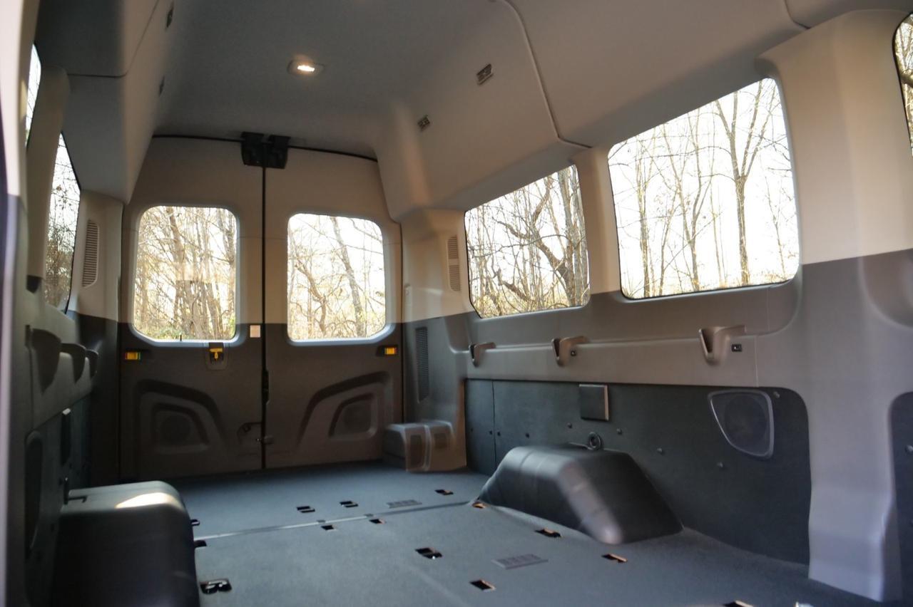 2026 Ford T-350HD XLT / AWD / DRW / High Roof / Upfitter Package! Lincolnton NC