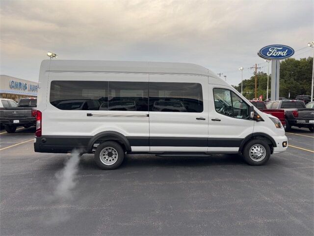 2026 Ford Transit-350