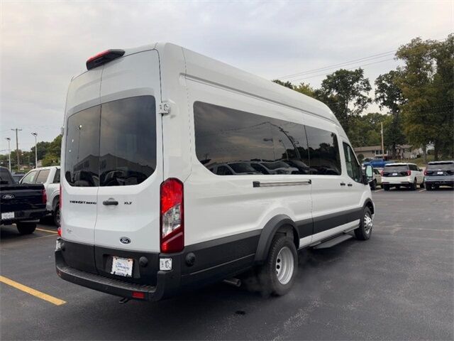 2026 Ford Transit-350