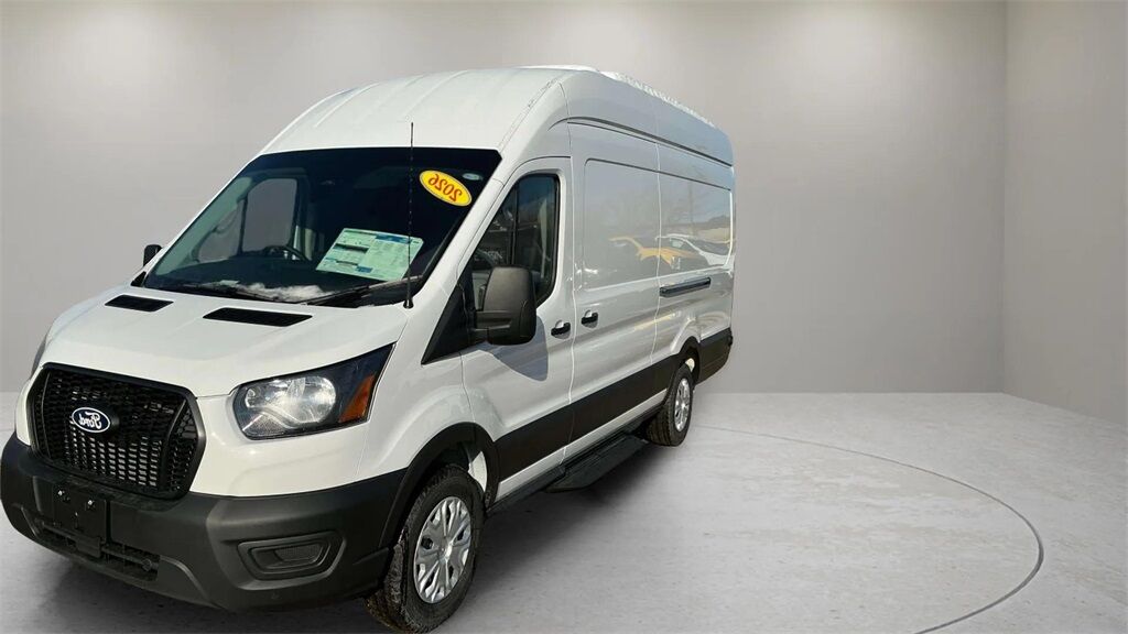 2026 Ford Transit-350
