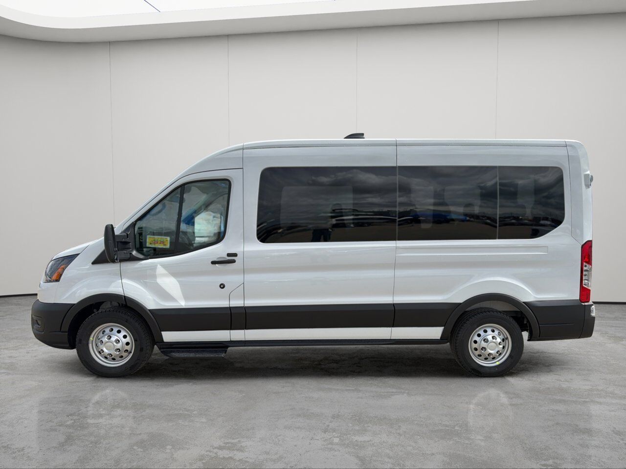 2026 Ford Transit Passenger Wagon XL