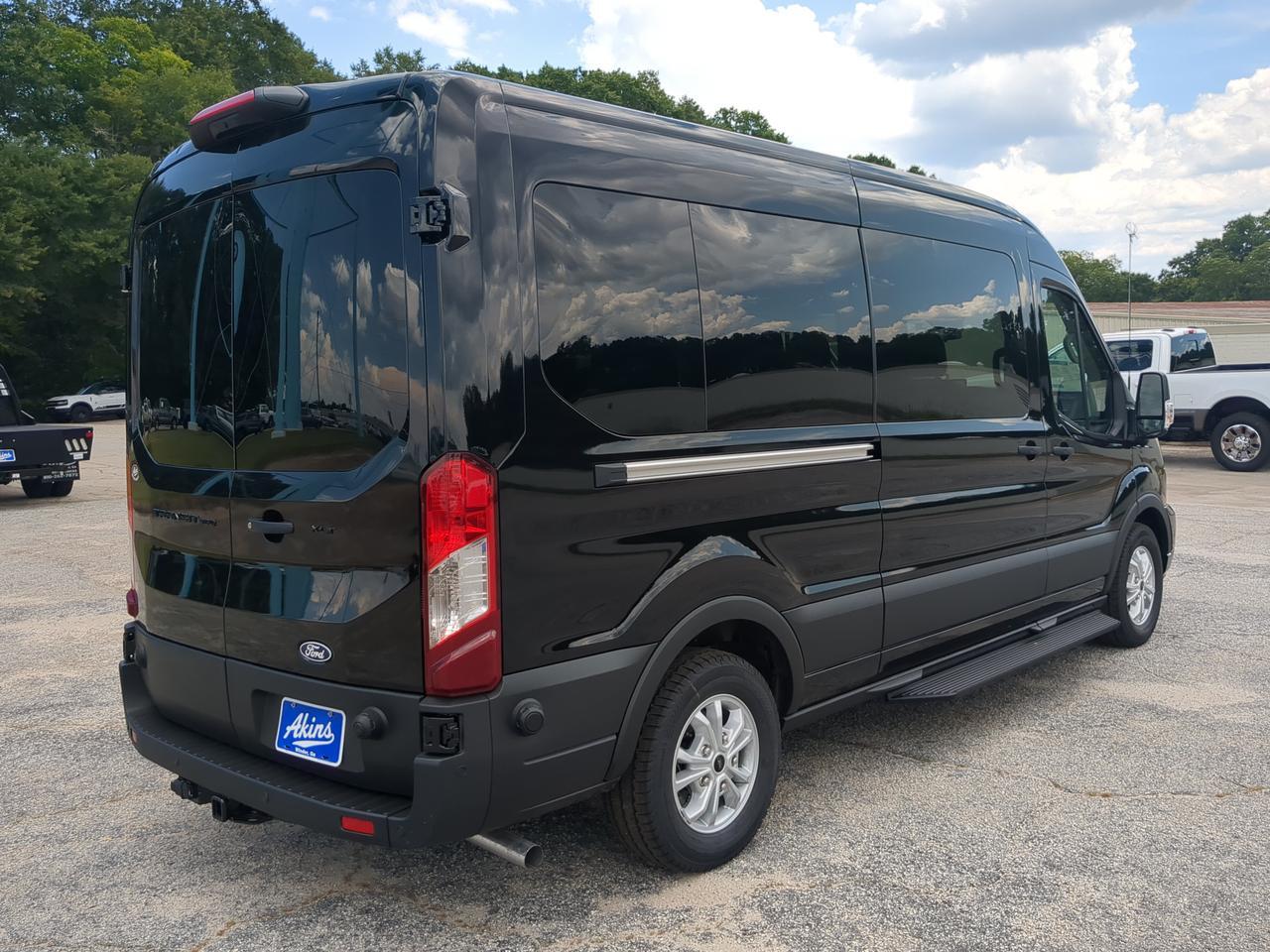 2026 Ford Transit Passenger Wagon XLT Appleton WI