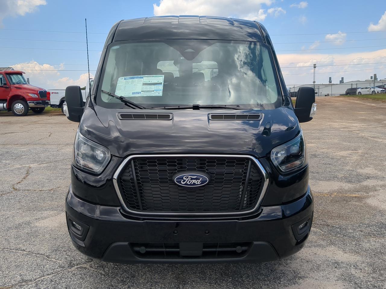 2026 Ford Transit Passenger Wagon XLT Appleton WI
