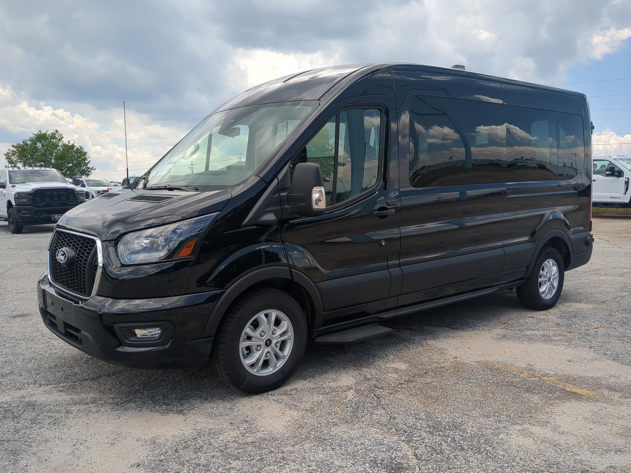 2026 Ford Transit Passenger Wagon XLT Appleton WI