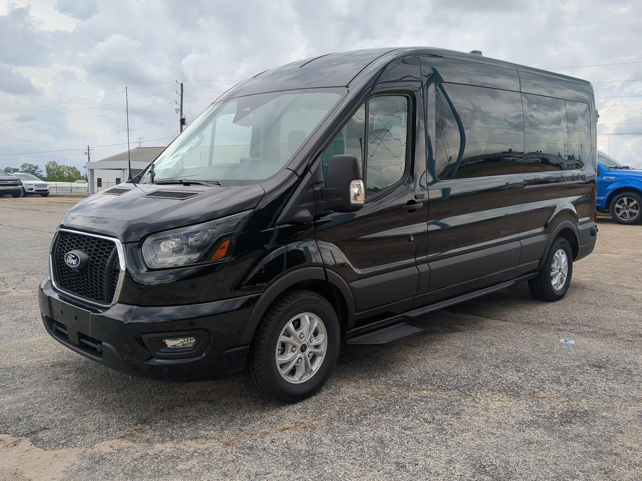 2026 Ford Transit Passenger Wagon XLT Appleton WI