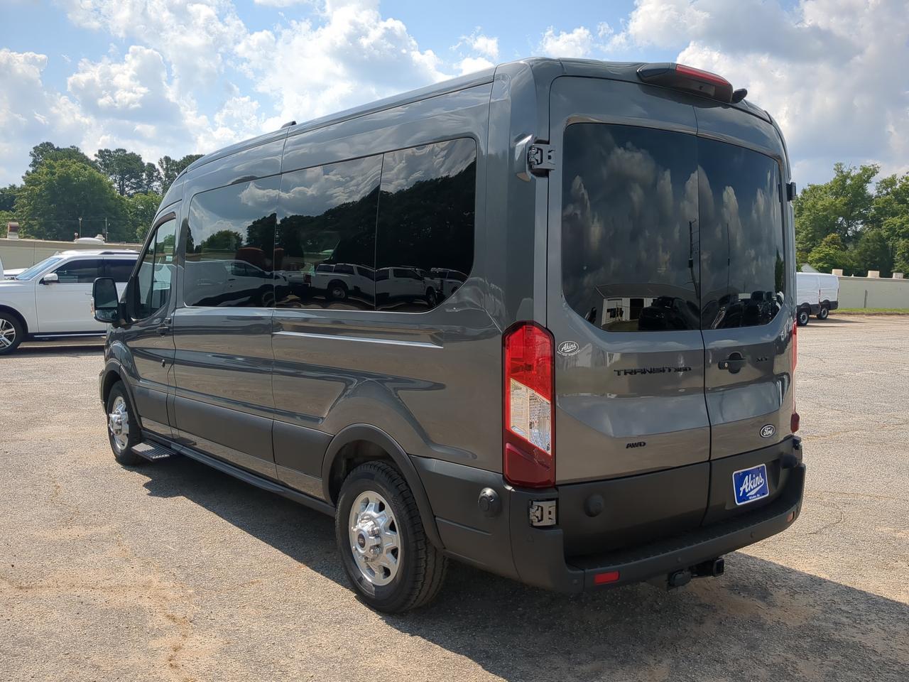 2026 Ford Transit Passenger Wagon XLT Appleton WI