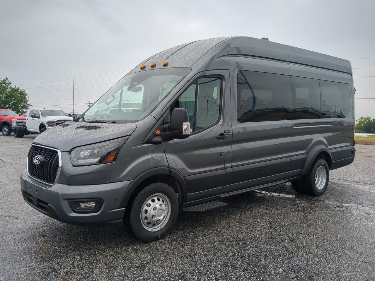 2026 Ford Transit Passenger Wagon XLT Appleton WI