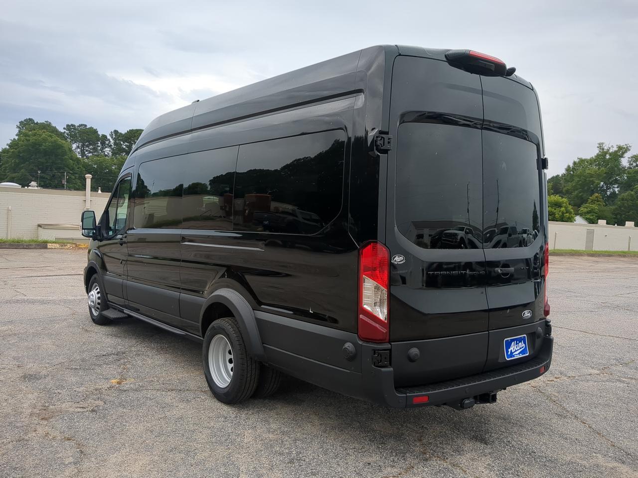 2026 Ford Transit Passenger Wagon XLT Appleton WI