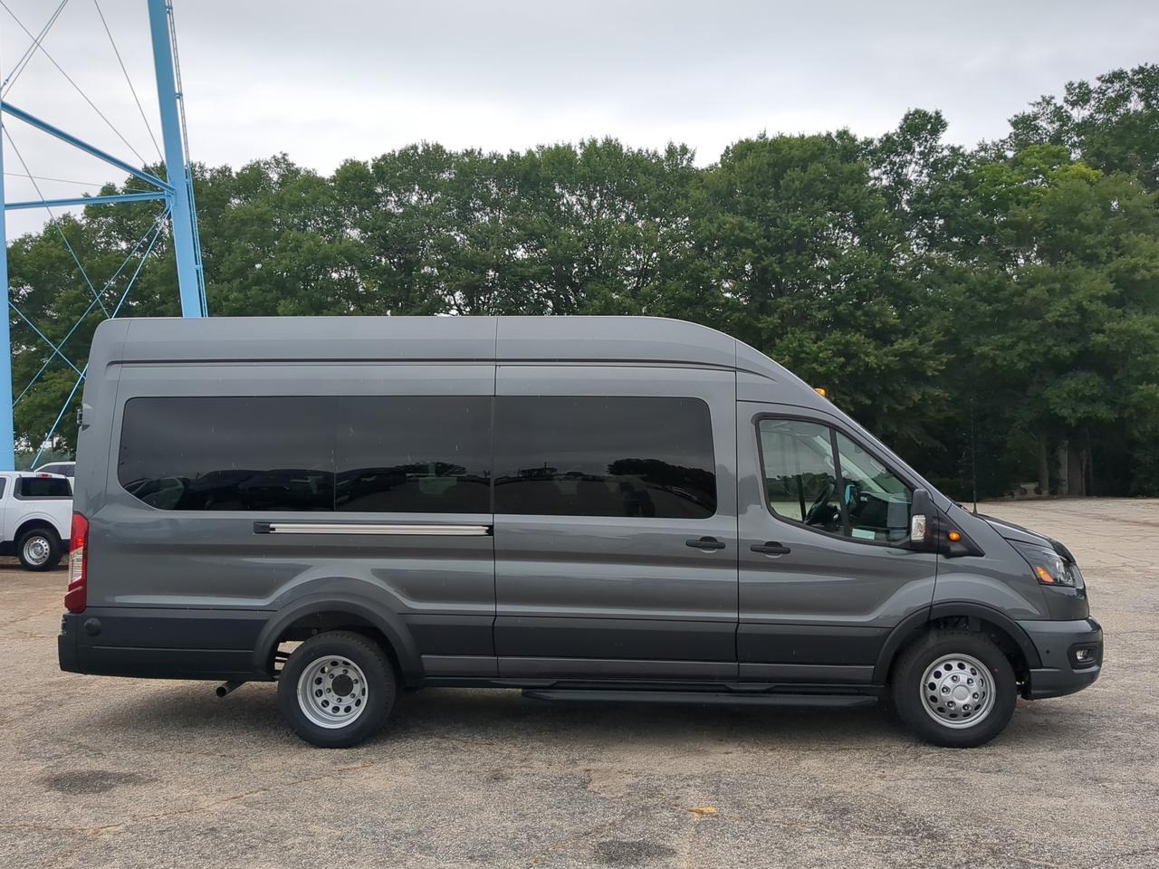 2026 Ford Transit Passenger Wagon XLT Appleton WI