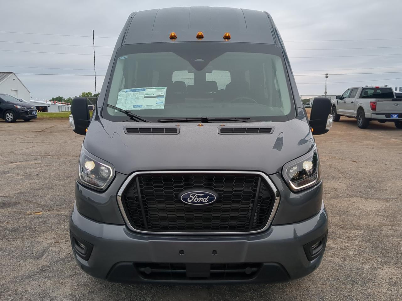 2026 Ford Transit Passenger Wagon XLT Appleton WI