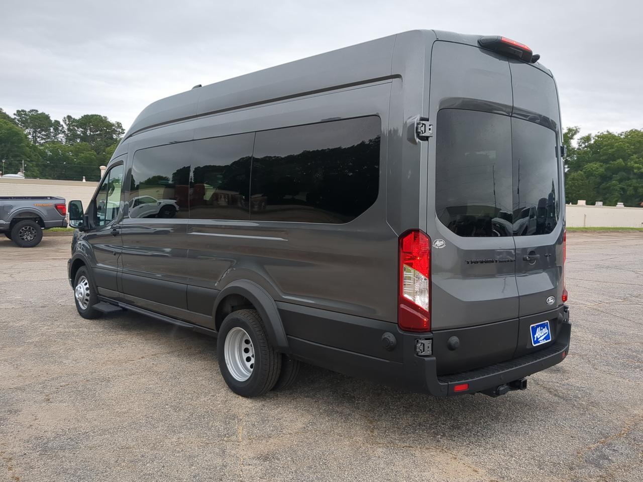 2026 Ford Transit Passenger Wagon XLT Appleton WI