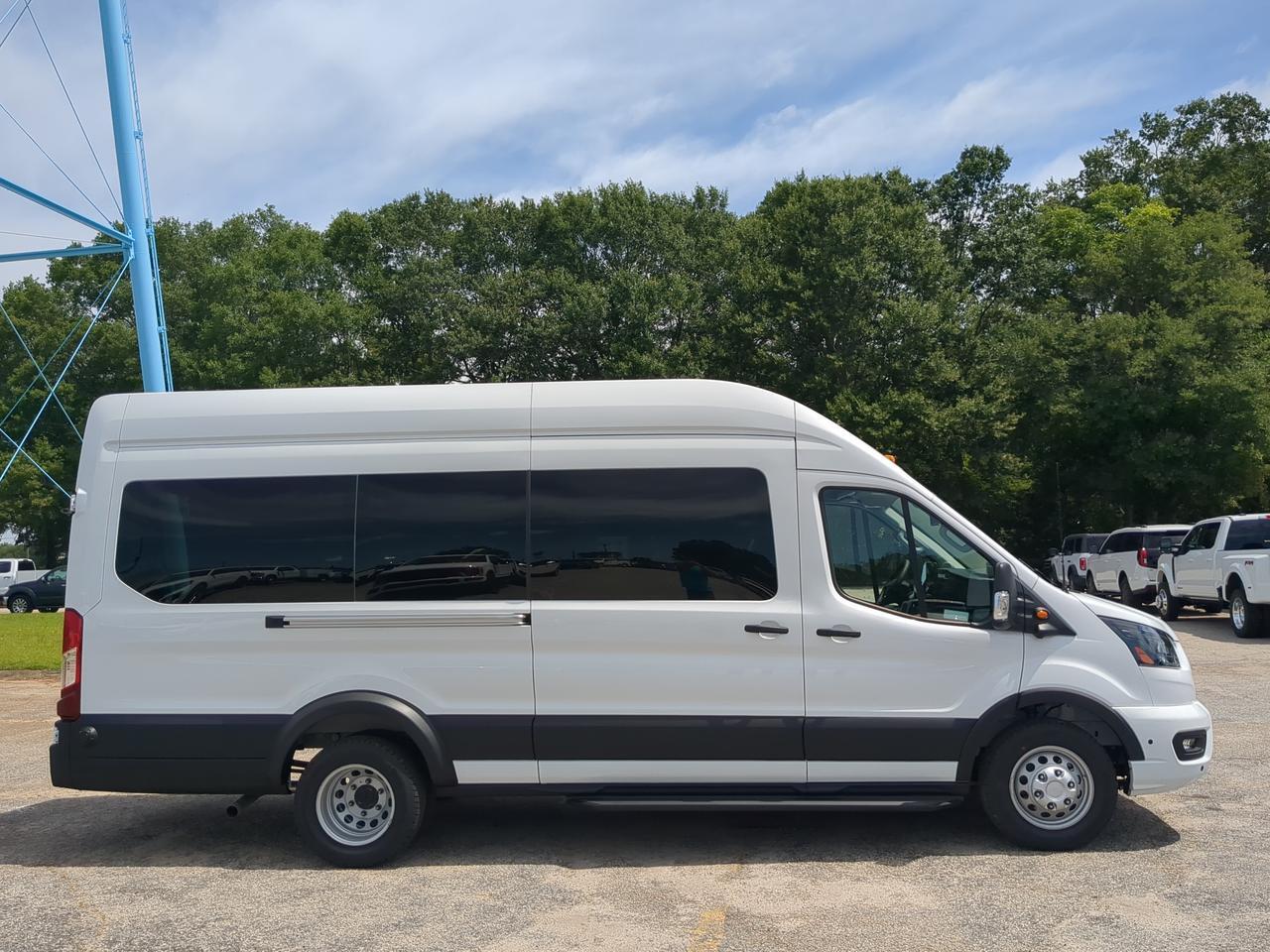 2026 Ford Transit Passenger Wagon XLT Appleton WI