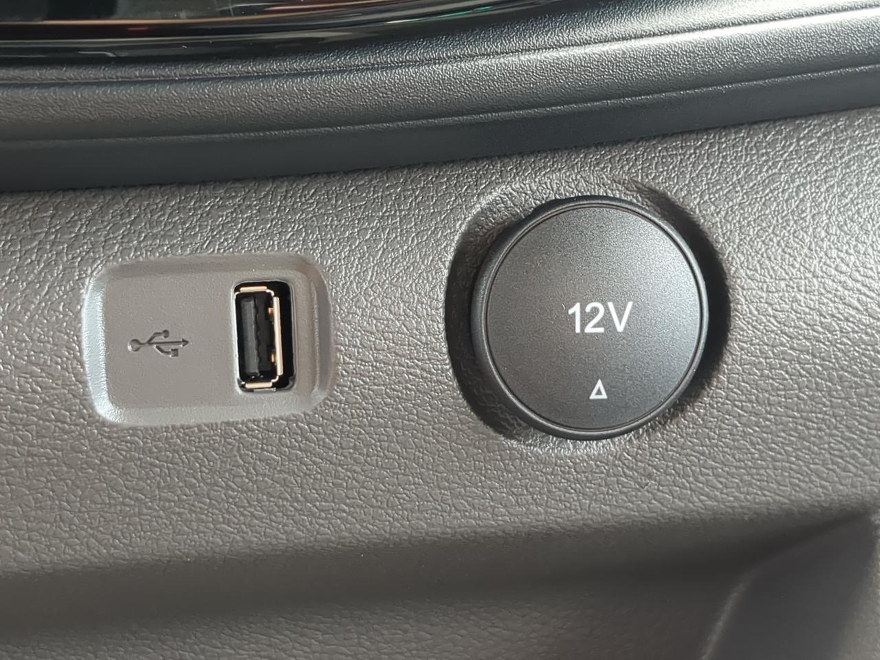 2026 Ford Transit Passenger Wagon XLT Appleton WI
