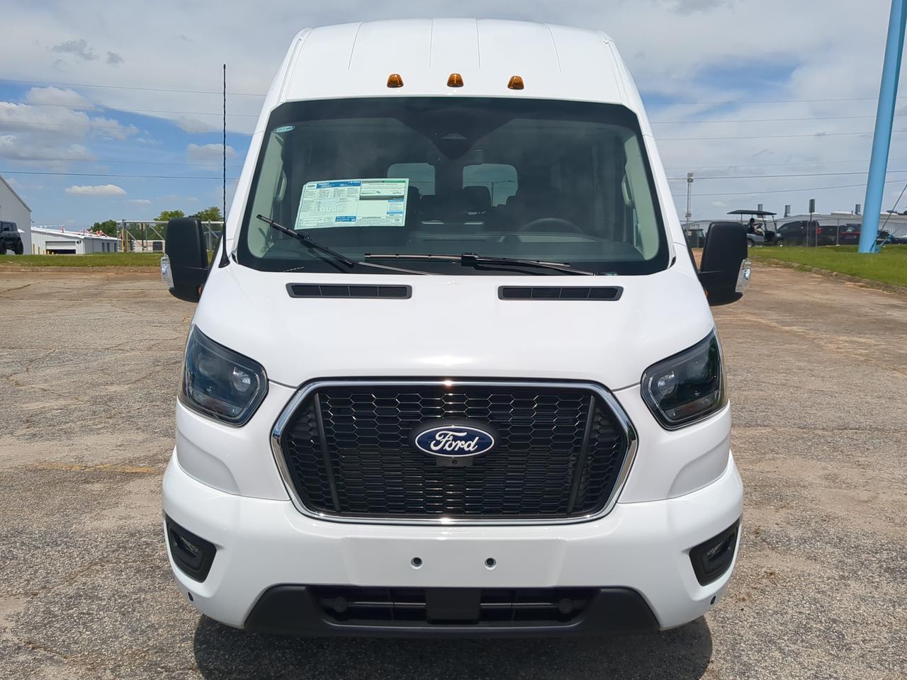 2026 Ford Transit Passenger Wagon XLT Appleton WI