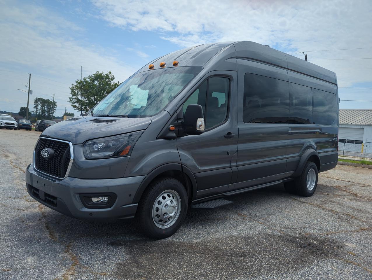 2026 Ford Transit Passenger Wagon XLT Appleton WI