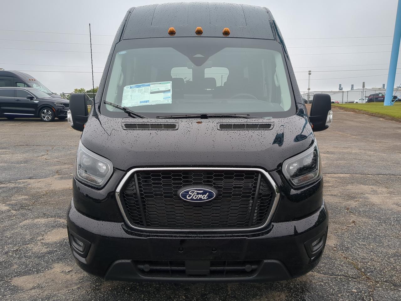 2026 Ford Transit Passenger Wagon XLT Appleton WI