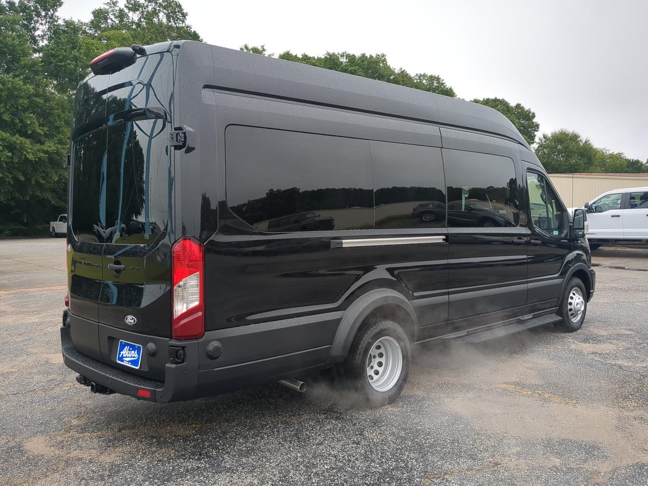 2026 Ford Transit Passenger Wagon XLT Appleton WI