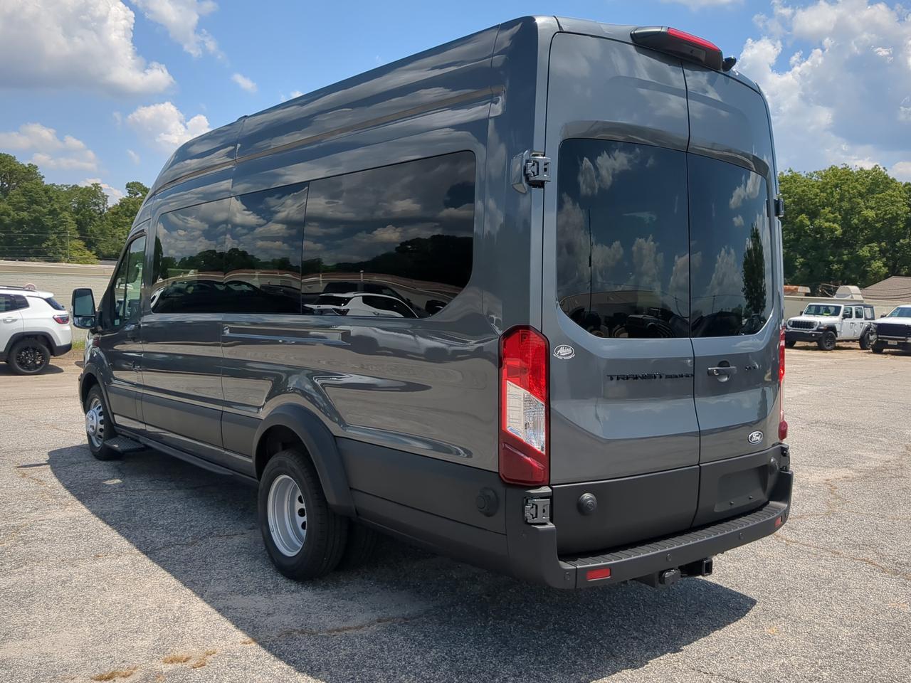 2026 Ford Transit Passenger Wagon XLT Appleton WI