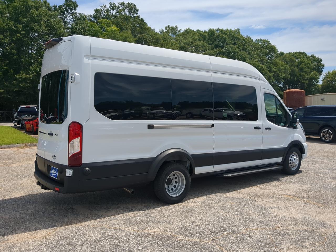 2026 Ford Transit Passenger Wagon XLT Appleton WI