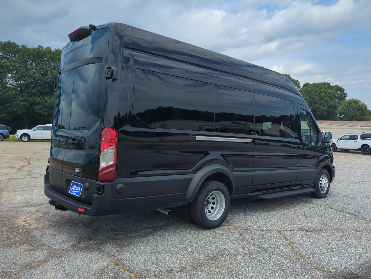 2026 Ford Transit Passenger Wagon XLT Appleton WI