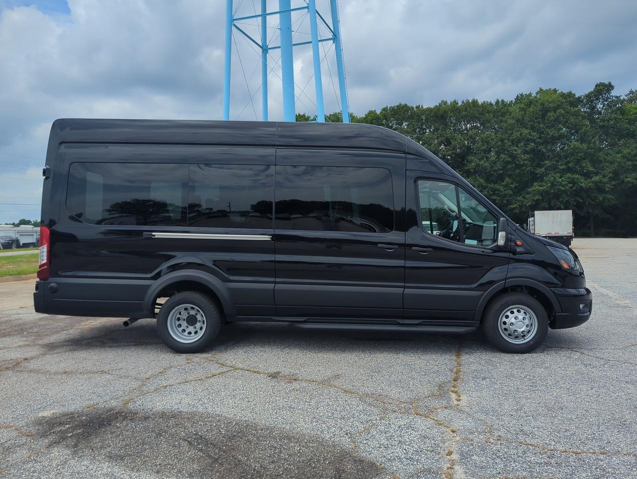 2026 Ford Transit Passenger Wagon XLT Appleton WI