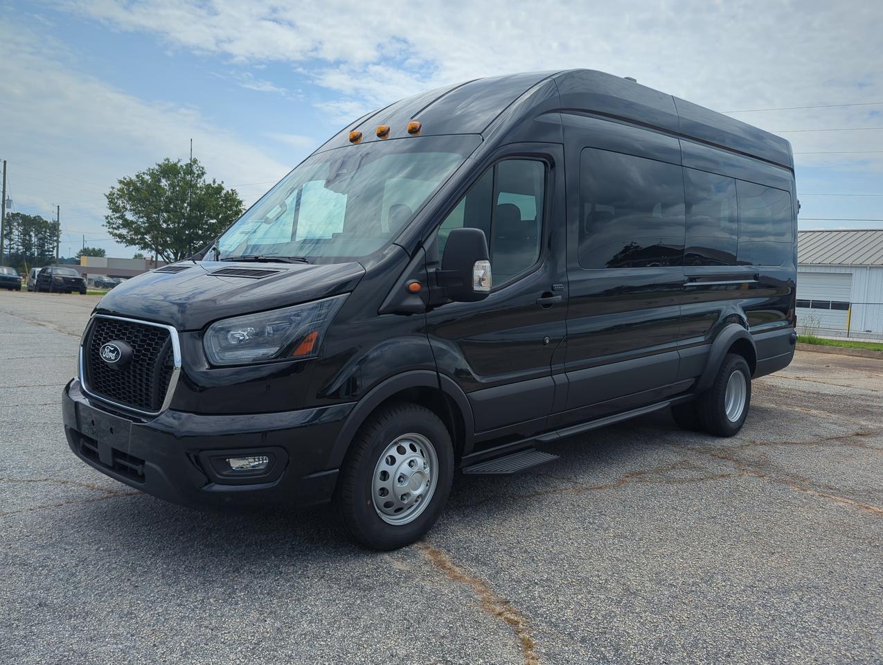 2026 Ford Transit Passenger Wagon XLT Appleton WI